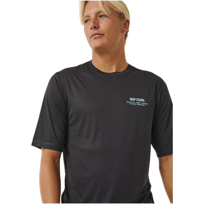 2024 Rip Curl Hombres Ding Repairs Surflite UPF Rash Tee 14WMRV - Washed Black